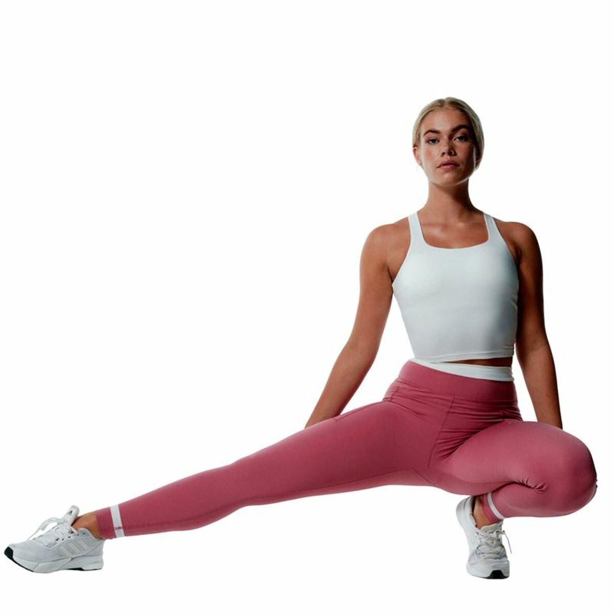 Женский спортивный топ Apexfit Fitness