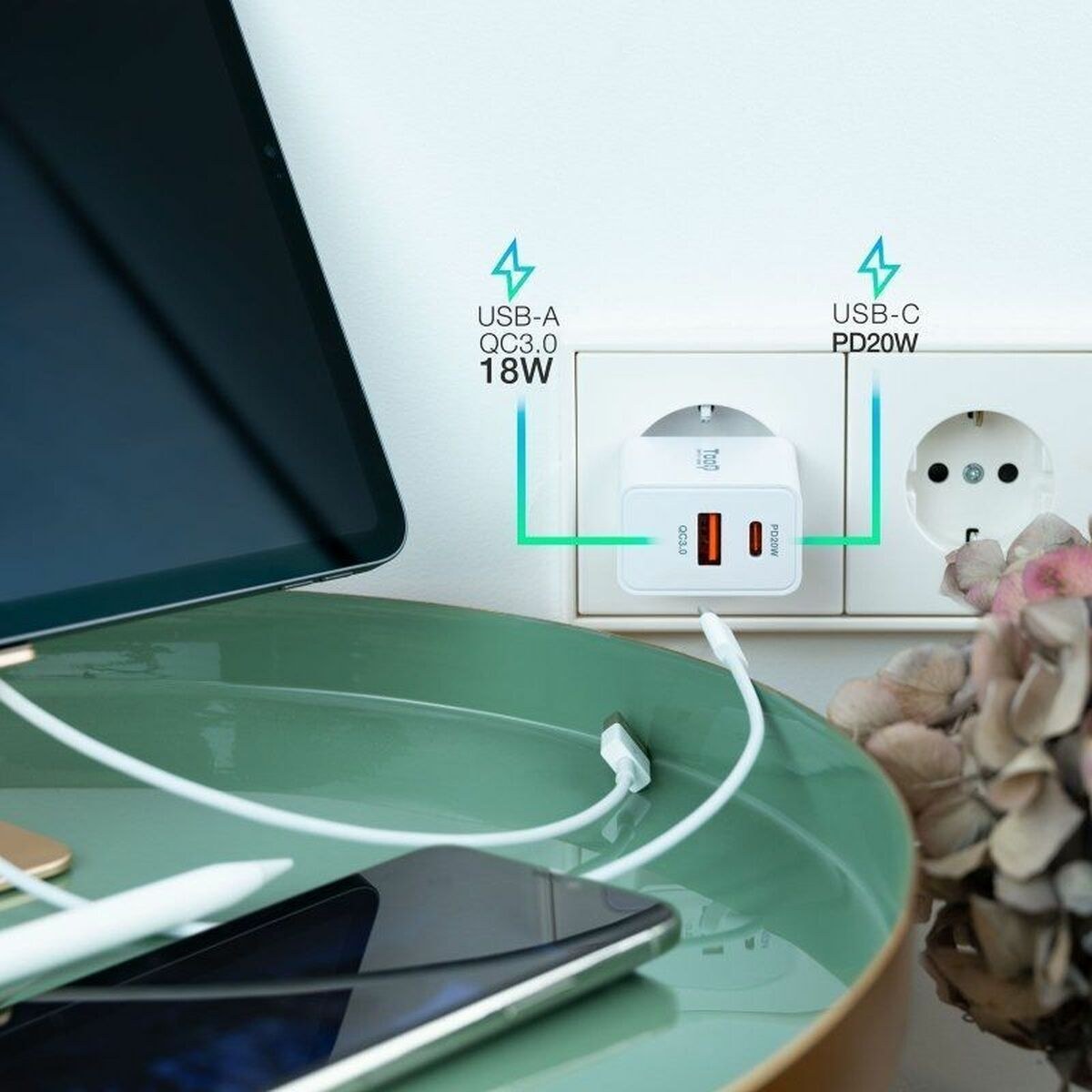 Сетевое зарядное устройство TQWC-2SC04WT Белый 20 W