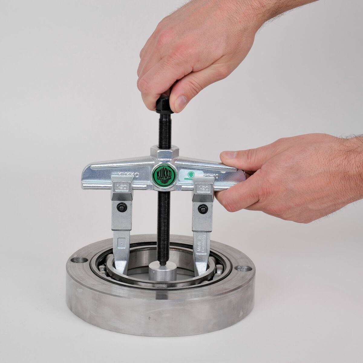 Bearing puller 2 Legs
