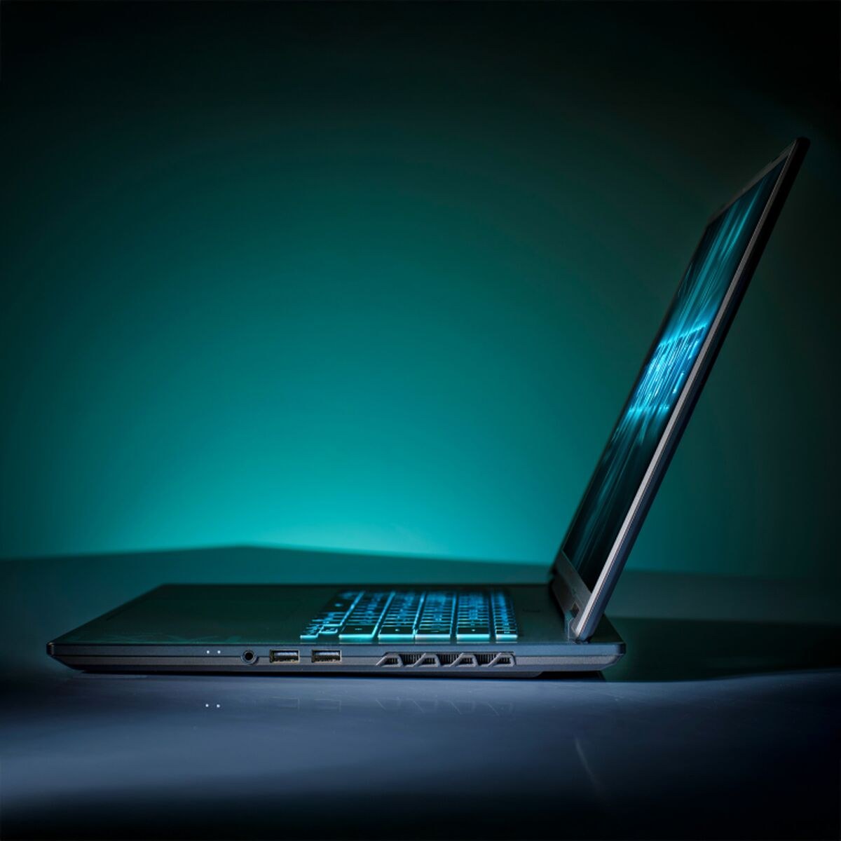 Ноутбук GAMING A16 CWHI3ES864SD 16" Intel Core i7-13620H 32 GB RAM 1 TB SSD nvidia geforce rtx 5070