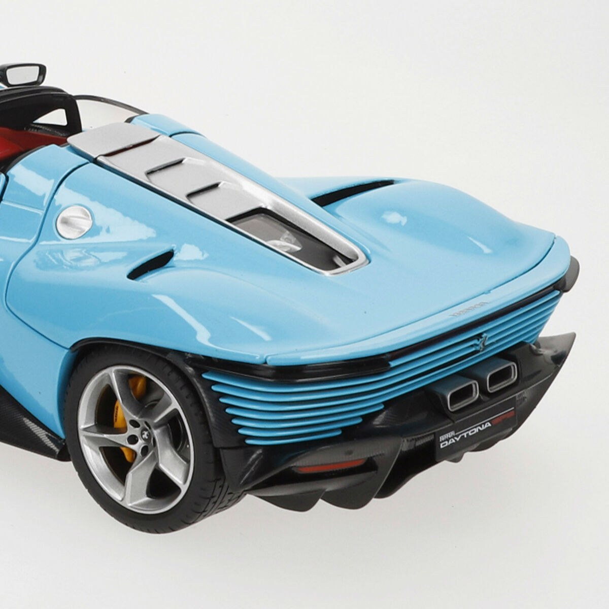 Автомобиль Ferrari Daytona SP 1:18