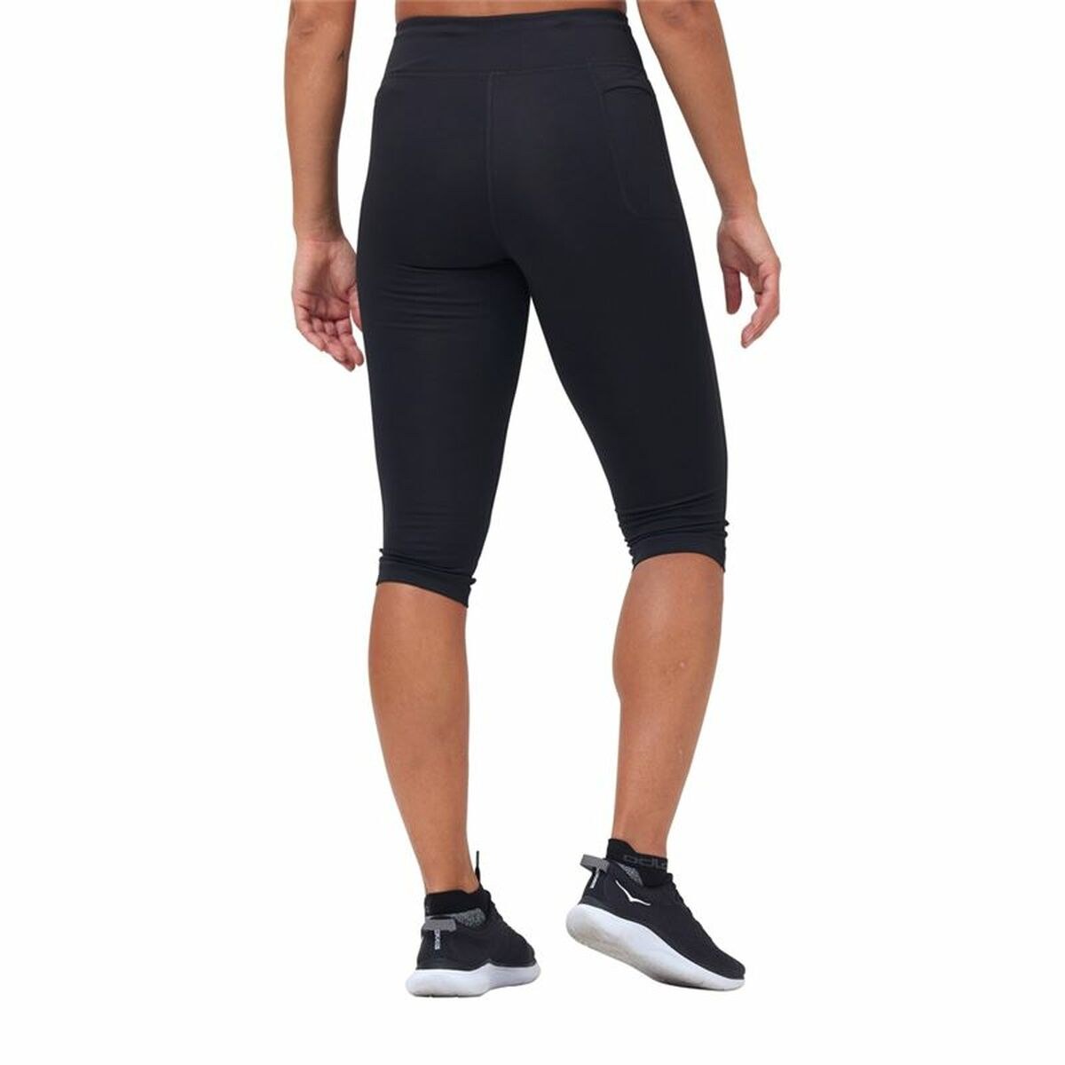 Женские спортивные брюки 3/4 Essential Чёрный