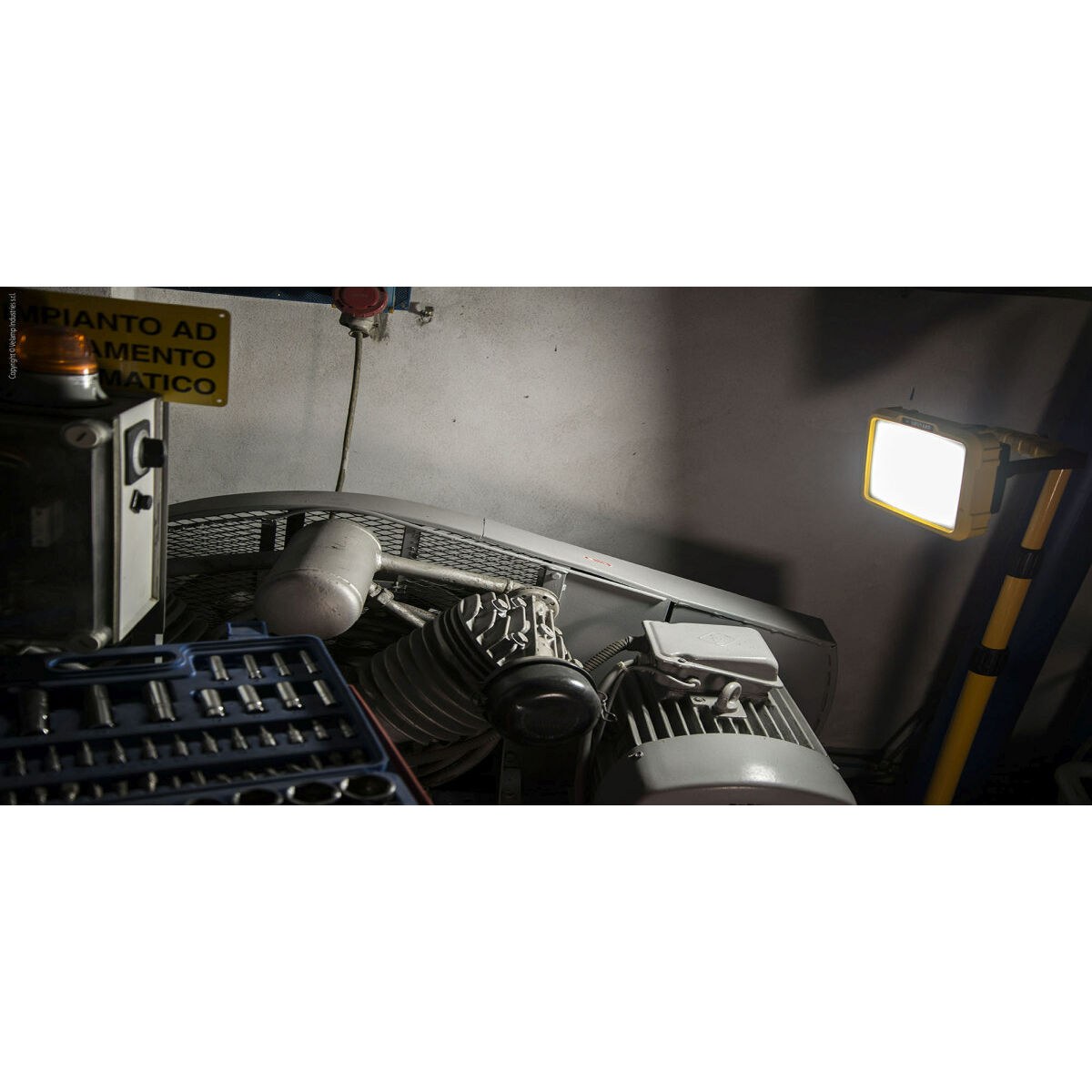 LED spotlight 50 W 6500 K 3600 lm