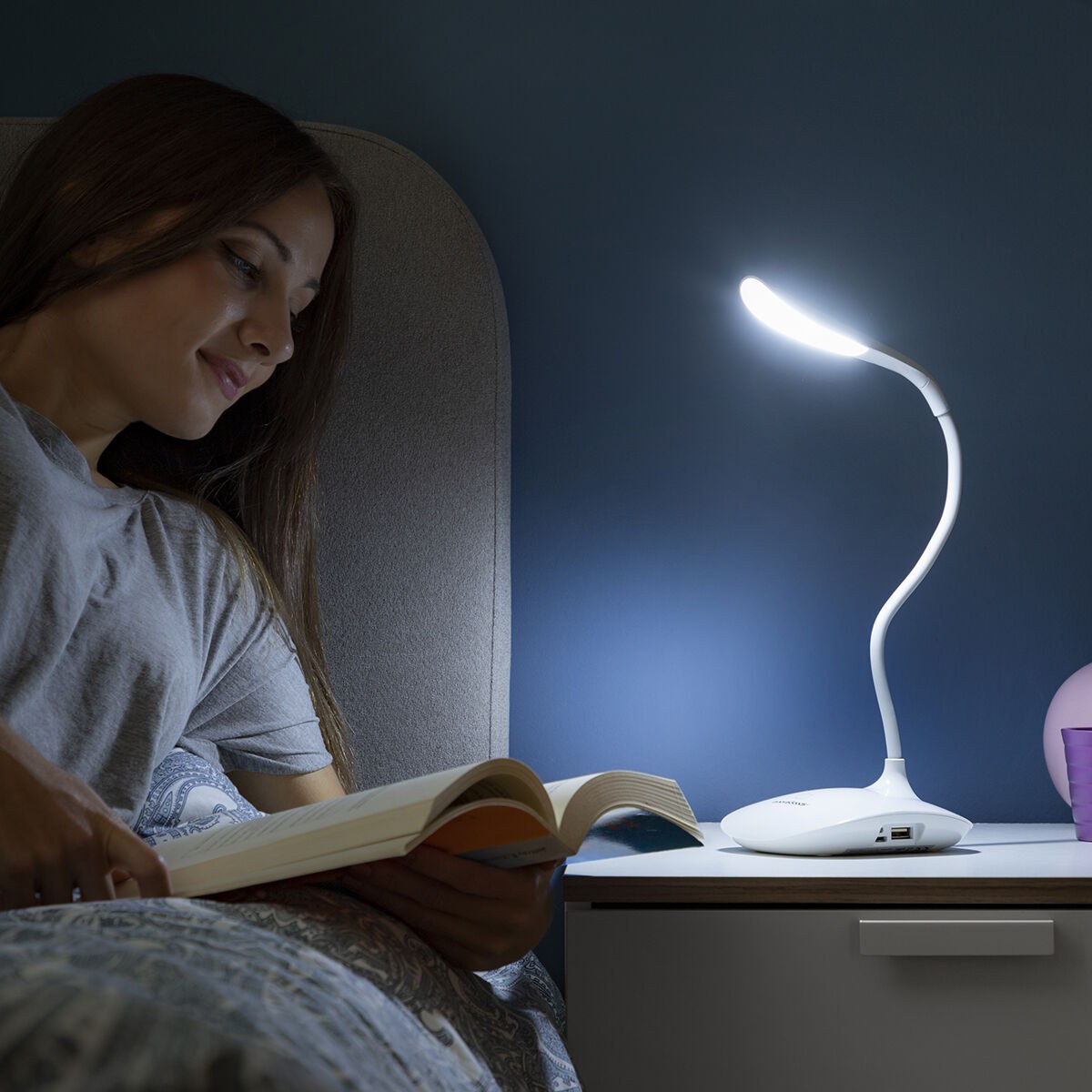 Rechargeable Touch-sensitive LED Table Lamp Lum2Go