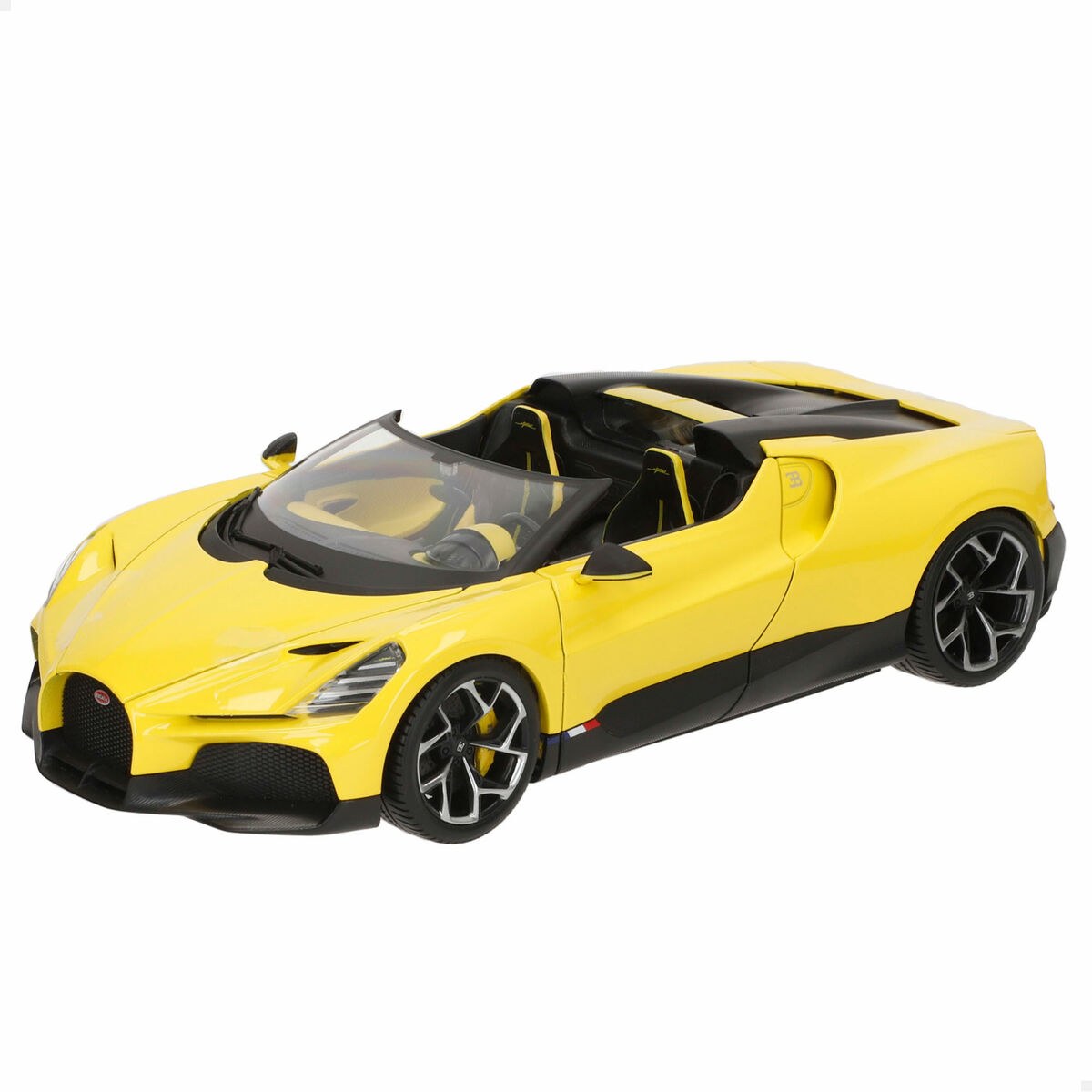 Автомобиль GT Bugatti Mistral 1:18