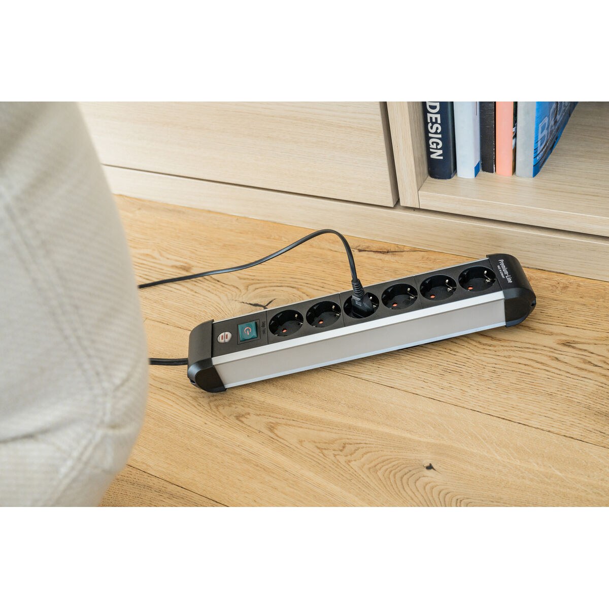 Сетевой фильтр 6 Tomas с выключателем Premium-Alu-Line 3500 W (3 m)