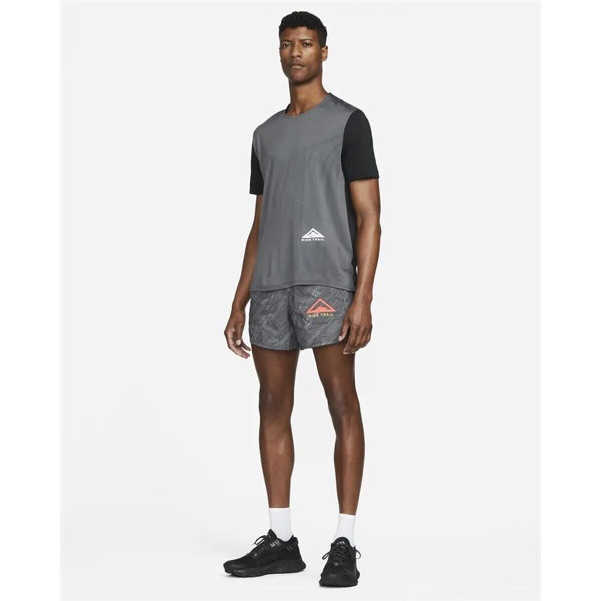 Men’s Short Sleeve T-Shirt Dri-FIT Rise 365 Dark grey