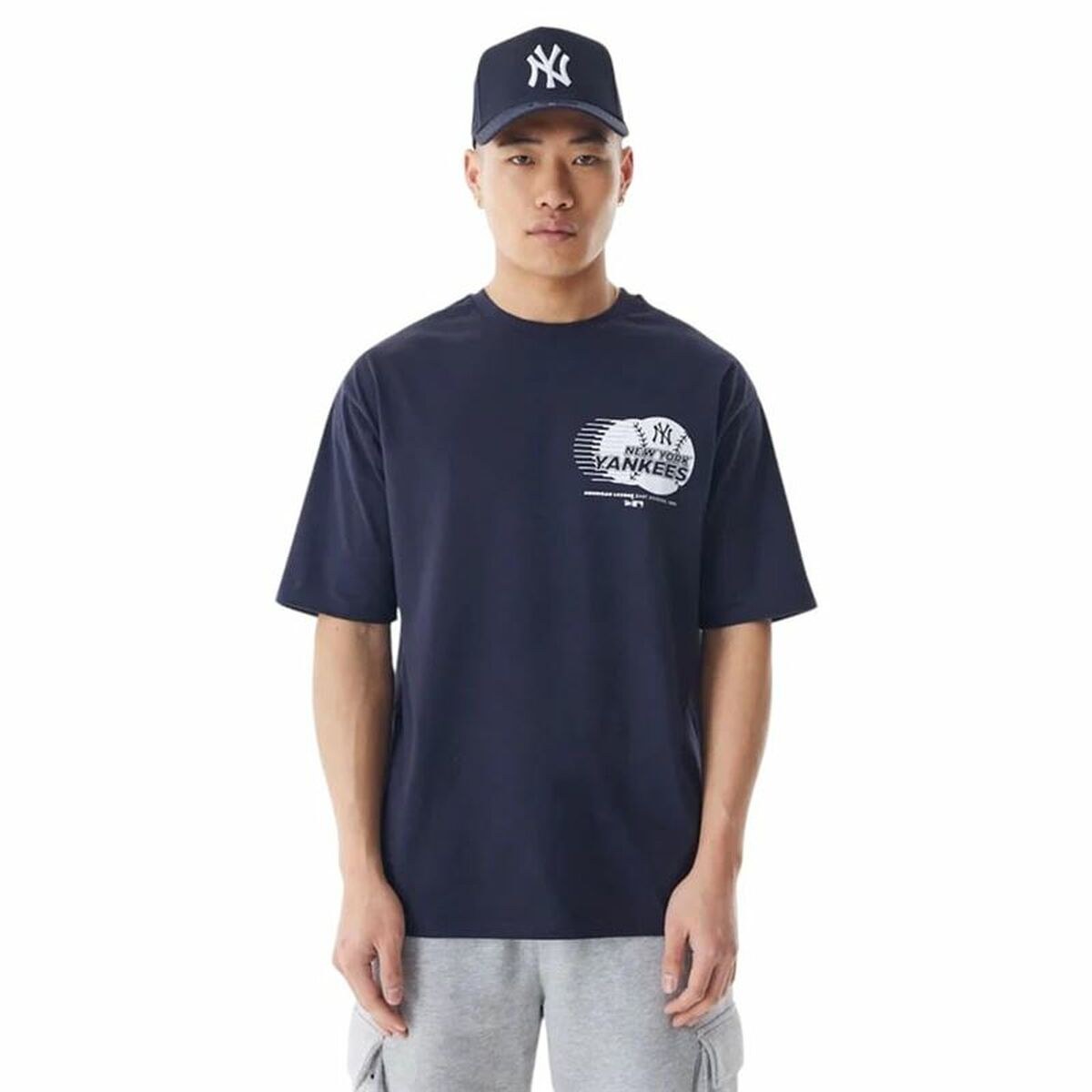 Men’s Short Sleeve T-Shirt BASEBALL GRPHIC OS New York Yankees