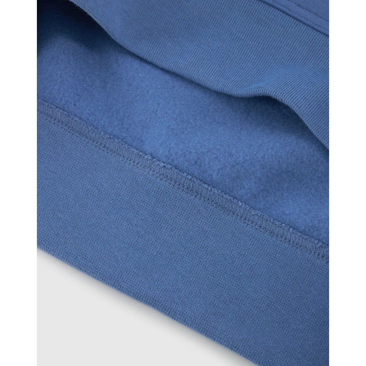 Толстовка с капюшоном мужская HOODED SWEATSHIRT 220253 CBU Синий