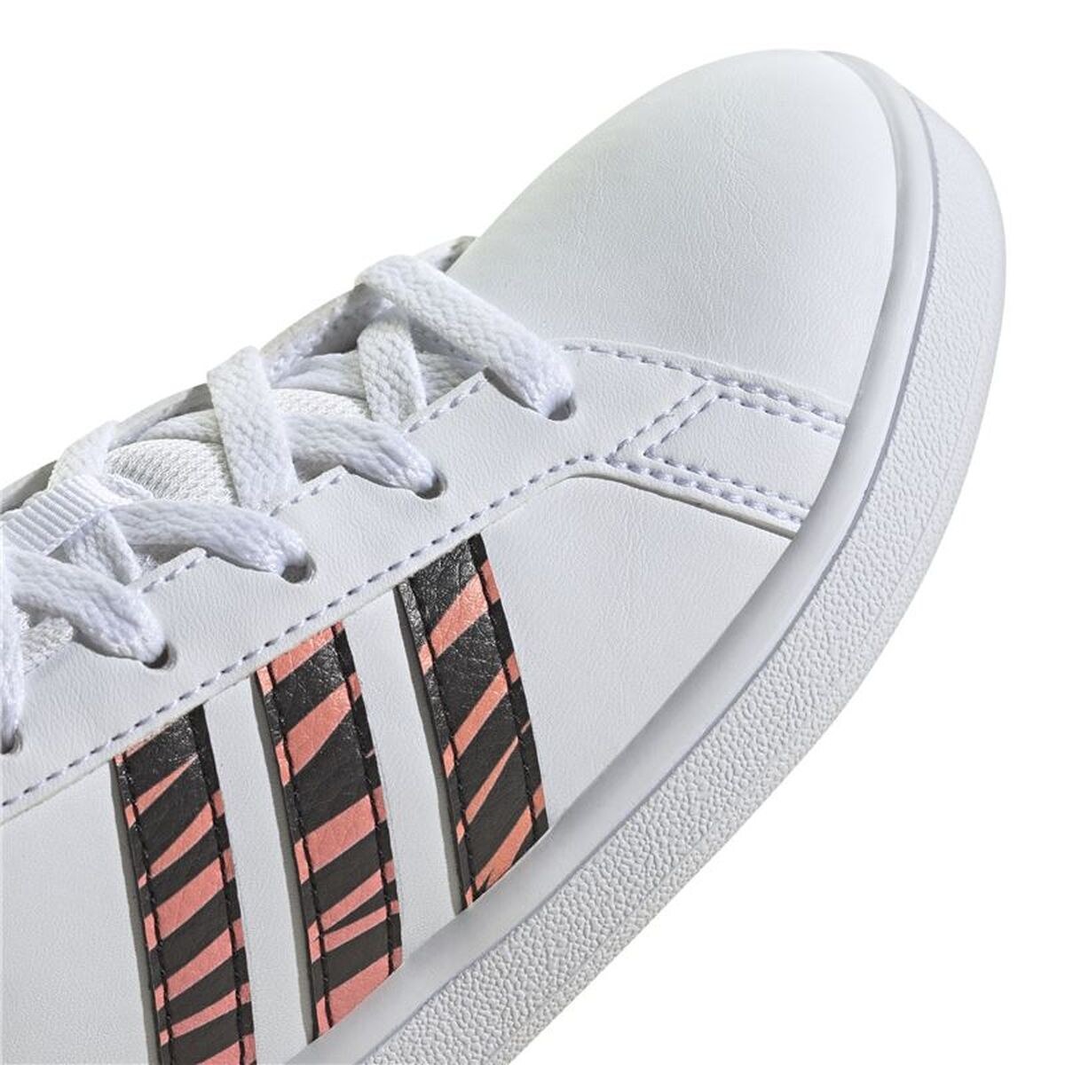 Sports Shoes for Kids Grand Court Print White