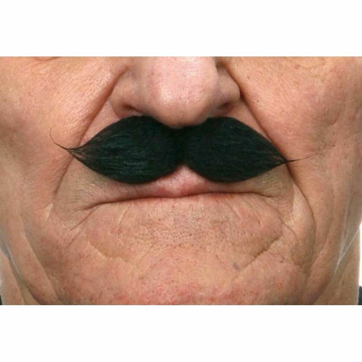 Усы Чёрный